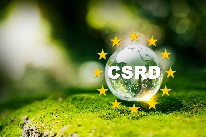 Vanaf 1 januari 2024 is de CSRD van kracht. Maar wat is de CSRD eigenlijk, welke eisen worden er gesteld en wat is de impact op inkoop en supply chain?